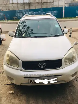 Toyota Rav4 2000 Front Windscreen