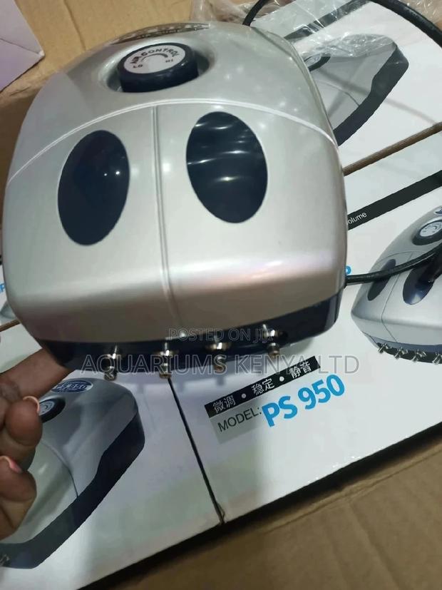 4 Nozzle Air Pump Aquarium - main view