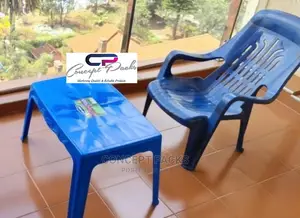 1 Relaxo Chair + Small Coffee Table.
