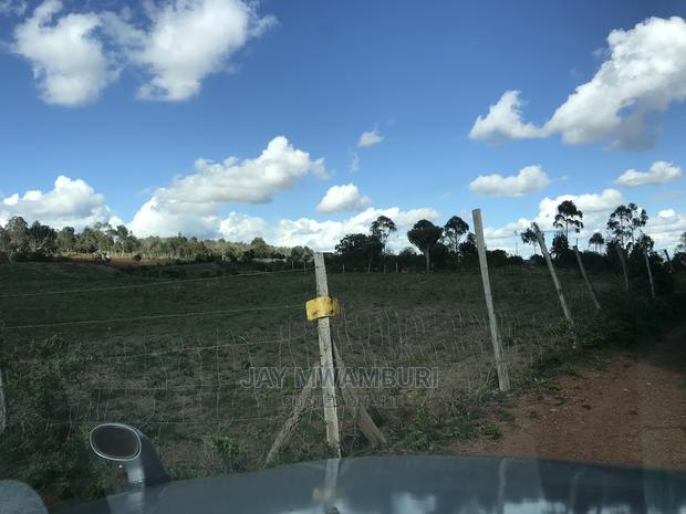 1 Acre Touching Tarmac Mua Hills