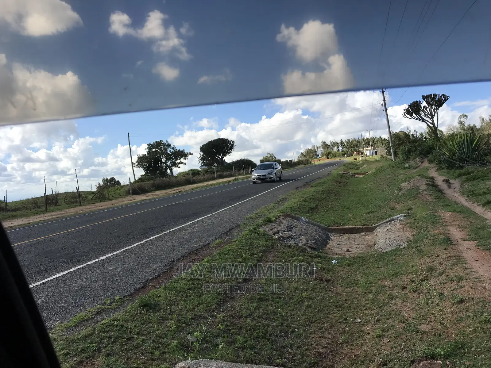 1 Acre Touching Tarmac Mua Hills