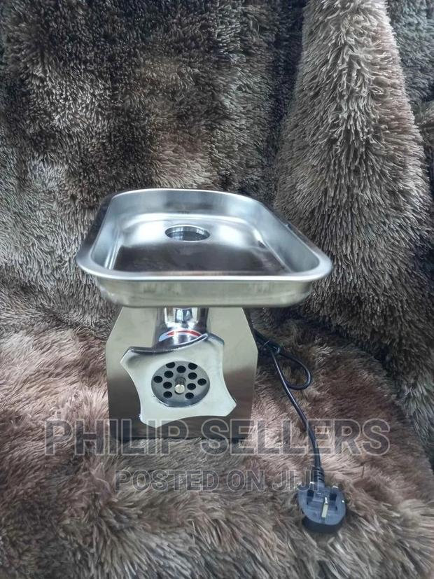 Meat Grinder Commercial - thumbnail 3