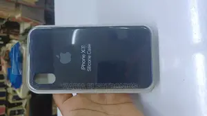 iPhone Xs Silicon Cover