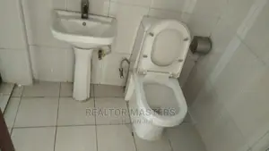 3bdrm Apartment in Yaya, Kilimani for rent