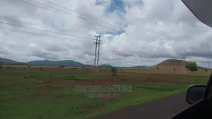 200 Acres Touching Mombasa Rd Emali