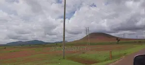 200 Acres Touching Mombasa Rd Emali