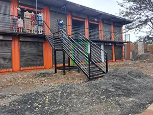 40ft Shipping Containers Stalls Making a Mall.
