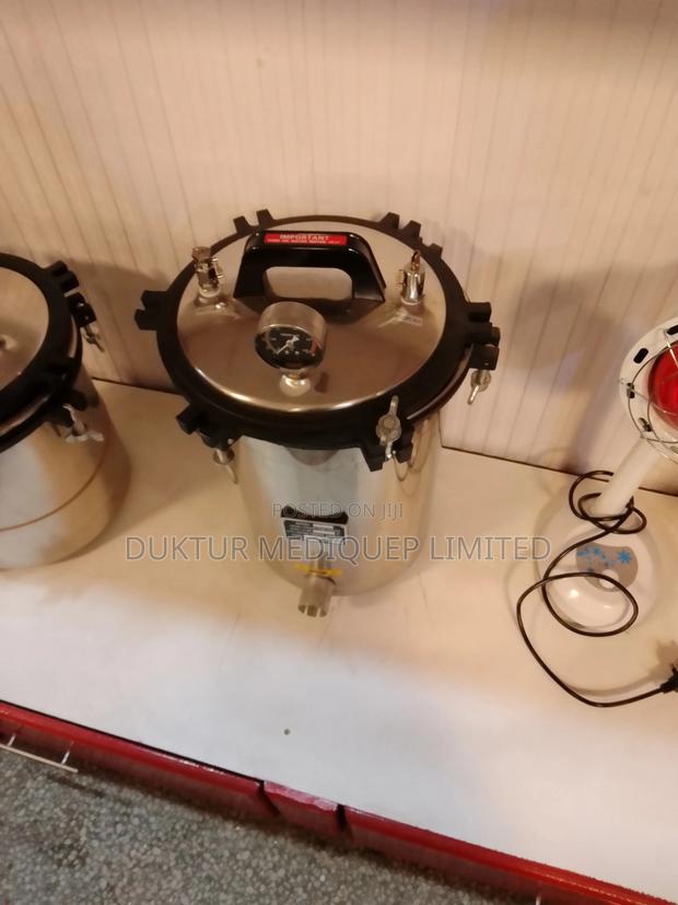 18 Litres AUTOCLAVE MACHINE - main view