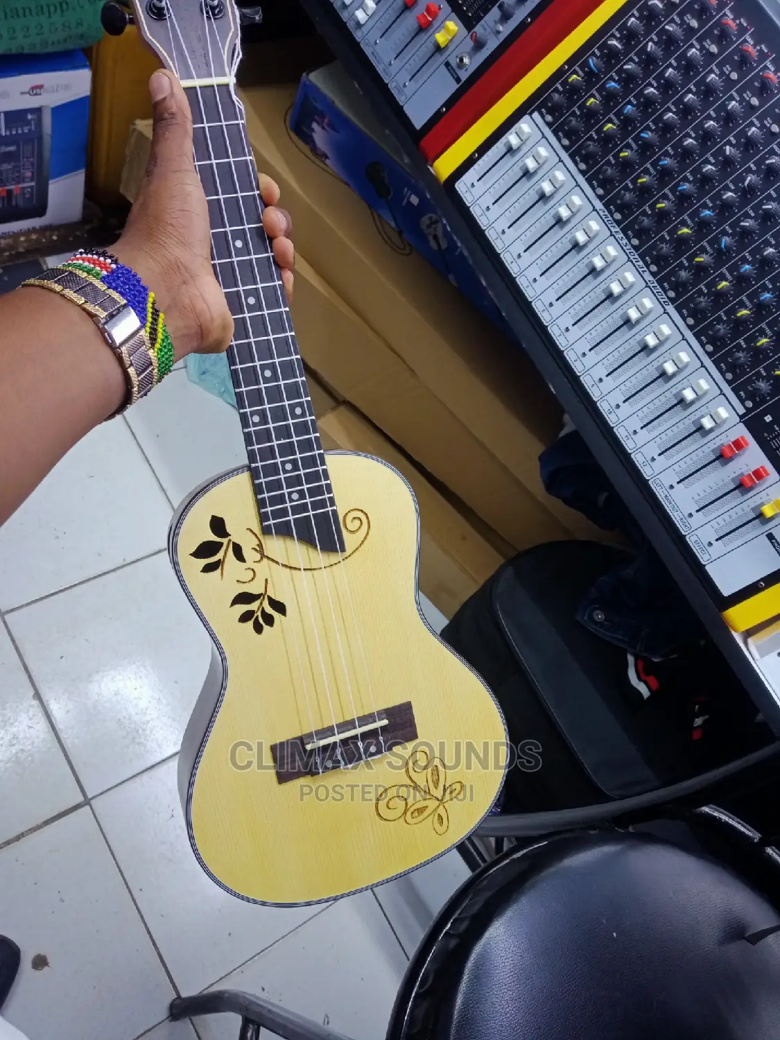Ukulele Classic Guitar 