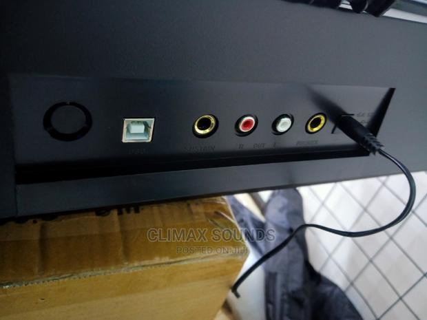 Psr -S 438 Professional Electric Keyboard  - thumbnail 3