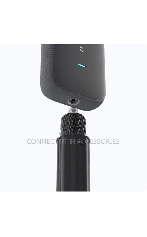 Insta360 Invisible Selfie Stick With Built-In Tripod - thumbnail 3