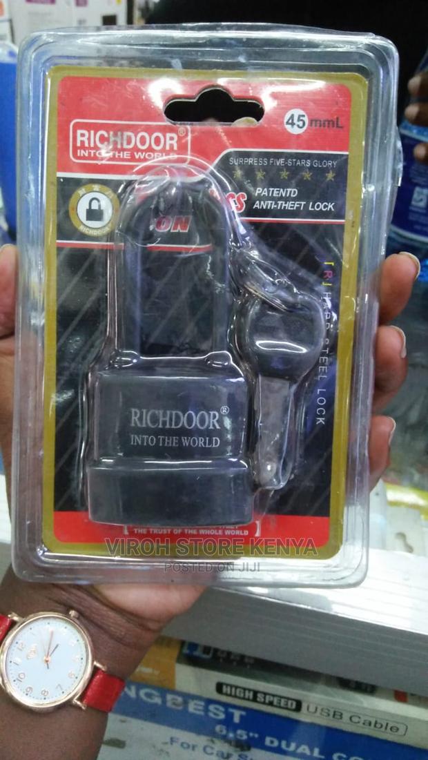 Waterproof Long Shackle Padlock 45mm - thumbnail 2