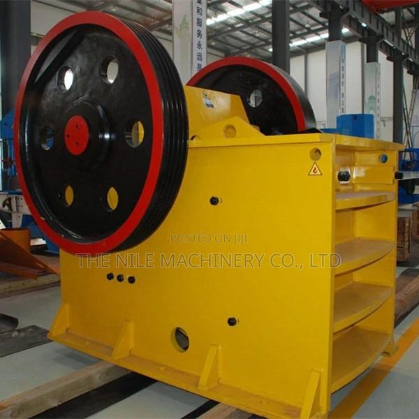 Primary Crusher Used in Mines and Ore Processing Plants - main view