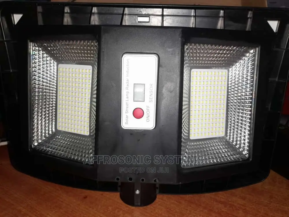 300 Watts Solar Street Lamp