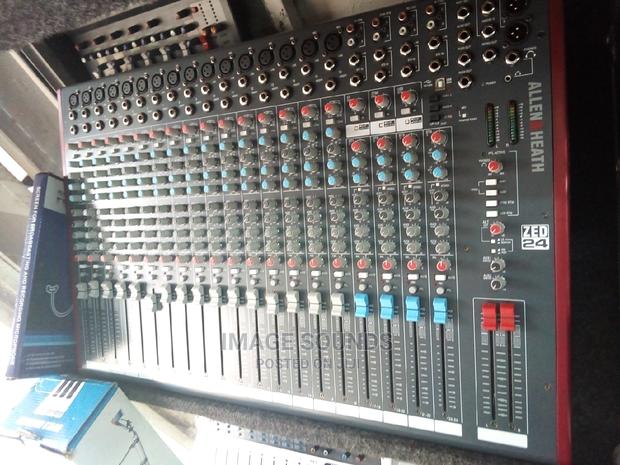 Plain Mixer ZED 24channel - main view