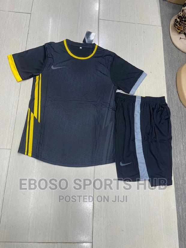 Latest Football Uniforms - thumbnail 2