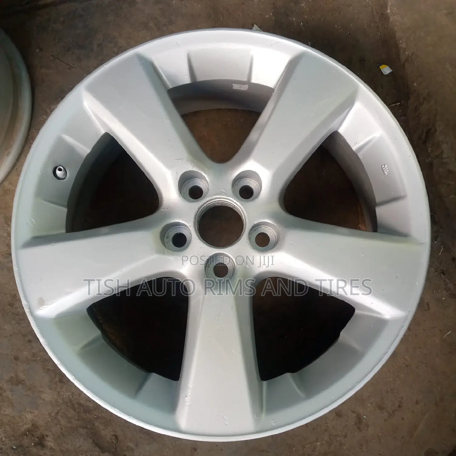 Toyota Harrier, Lexus 18 Inch Rim
