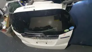 Honda Fit 2012 Tailgate Available at Affordable Prices