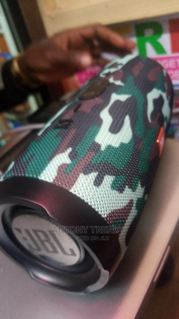 Charge 3 Bass Speaker - main view