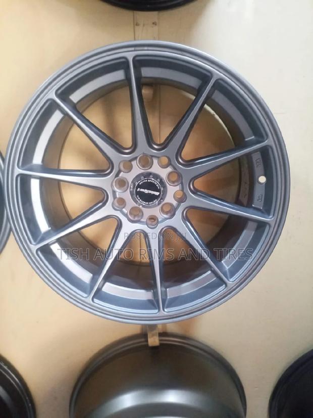 Size 18 Inch Offset Rims Fitting Subaru,Mark X, Crown