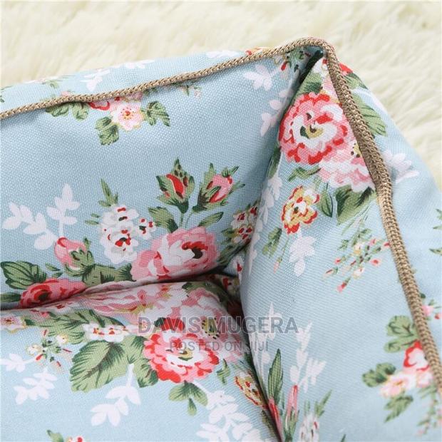 Wild Rose Warm Cat Dog Bed With Removable Cushion - thumbnail 4