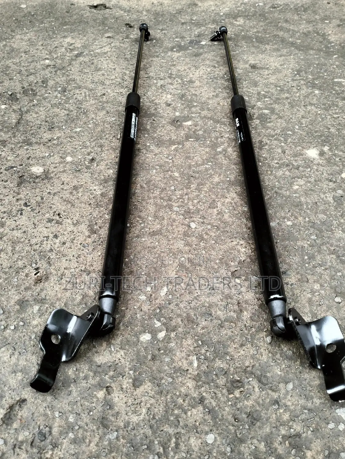 Lc200 (2020)Boot Shocks