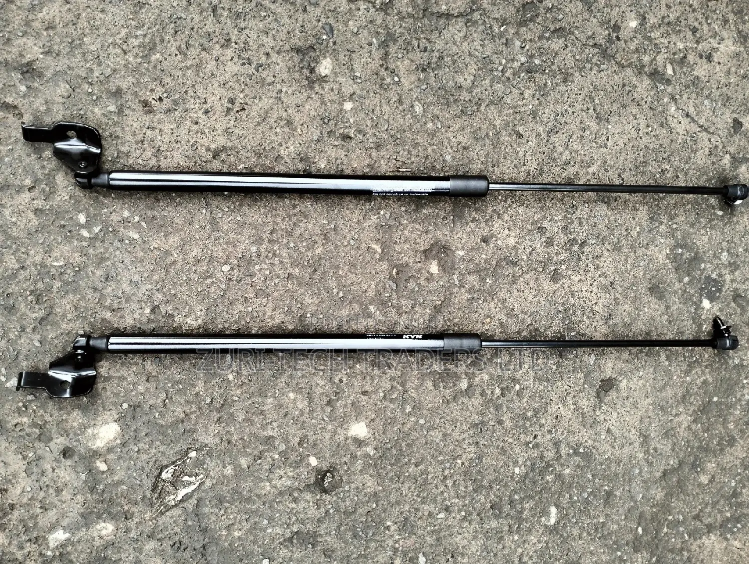Lc200 (2020)Boot Shocks