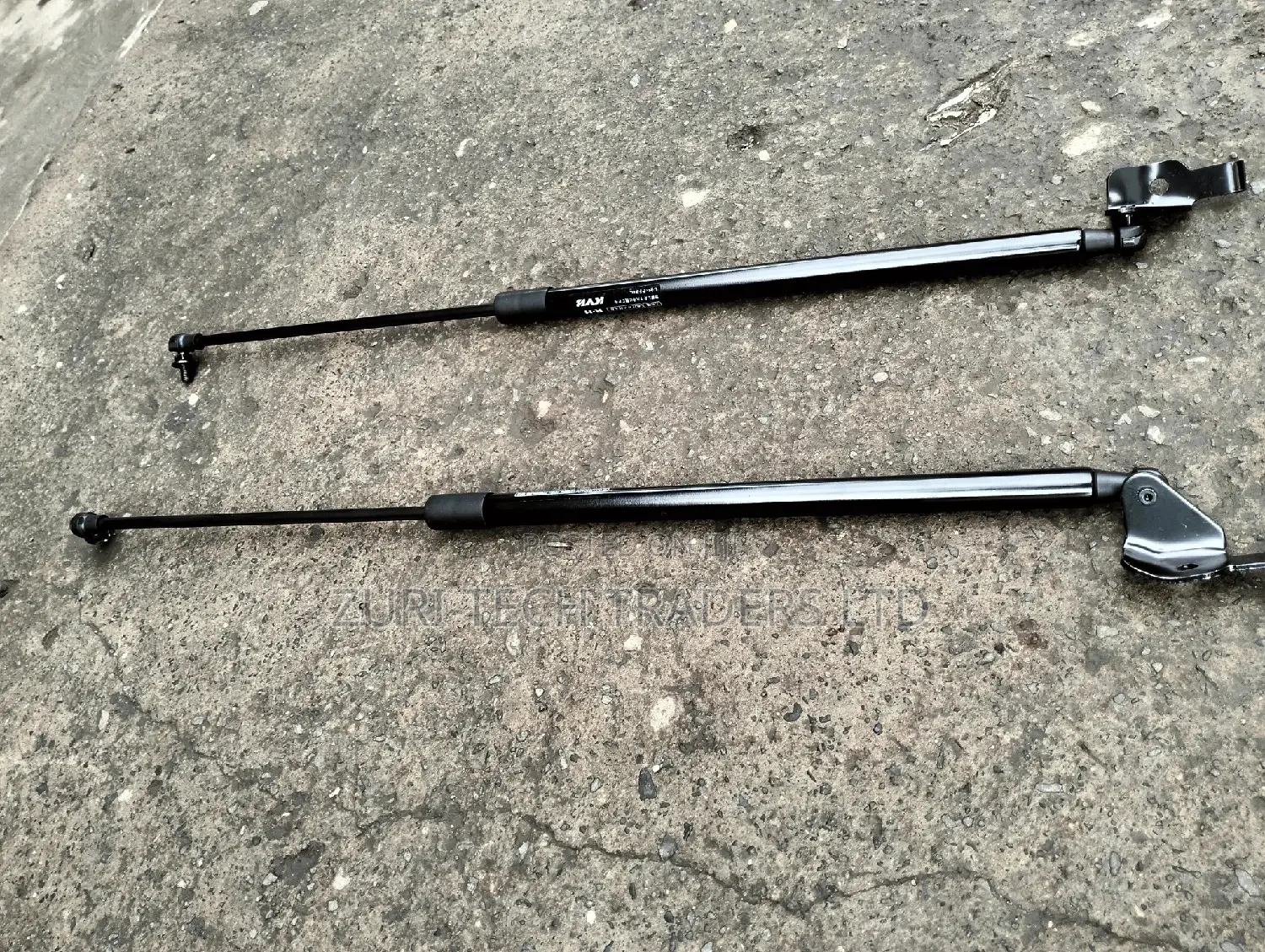 Lc200 (2020)Boot Shocks