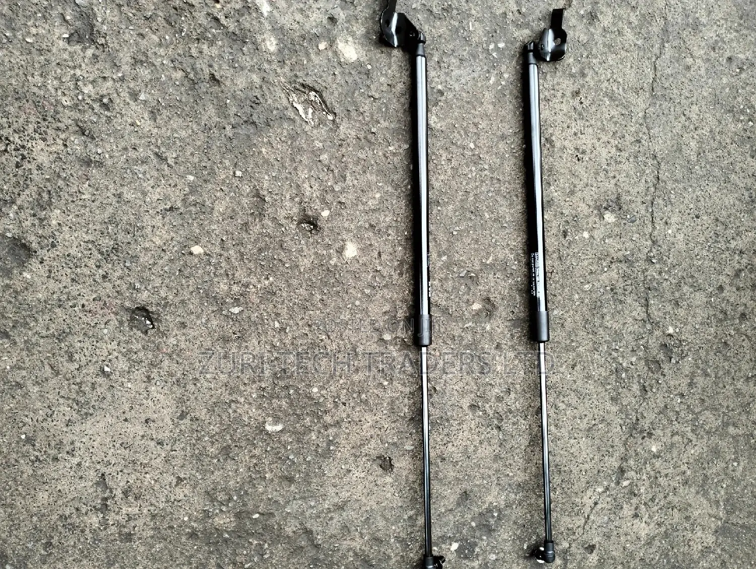 Lc200 (2020)Boot Shocks