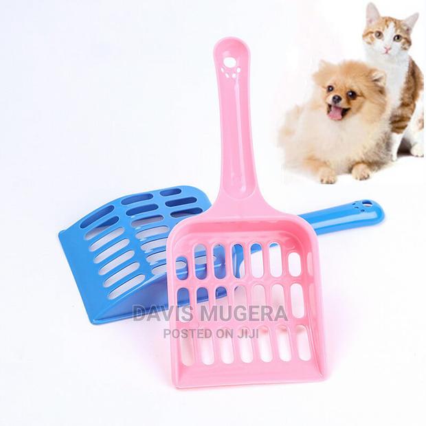 Simple Cat Litter Scoop - main view