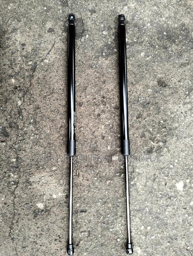 Mark X GRX130 Bonnet Shocks - thumbnail 3