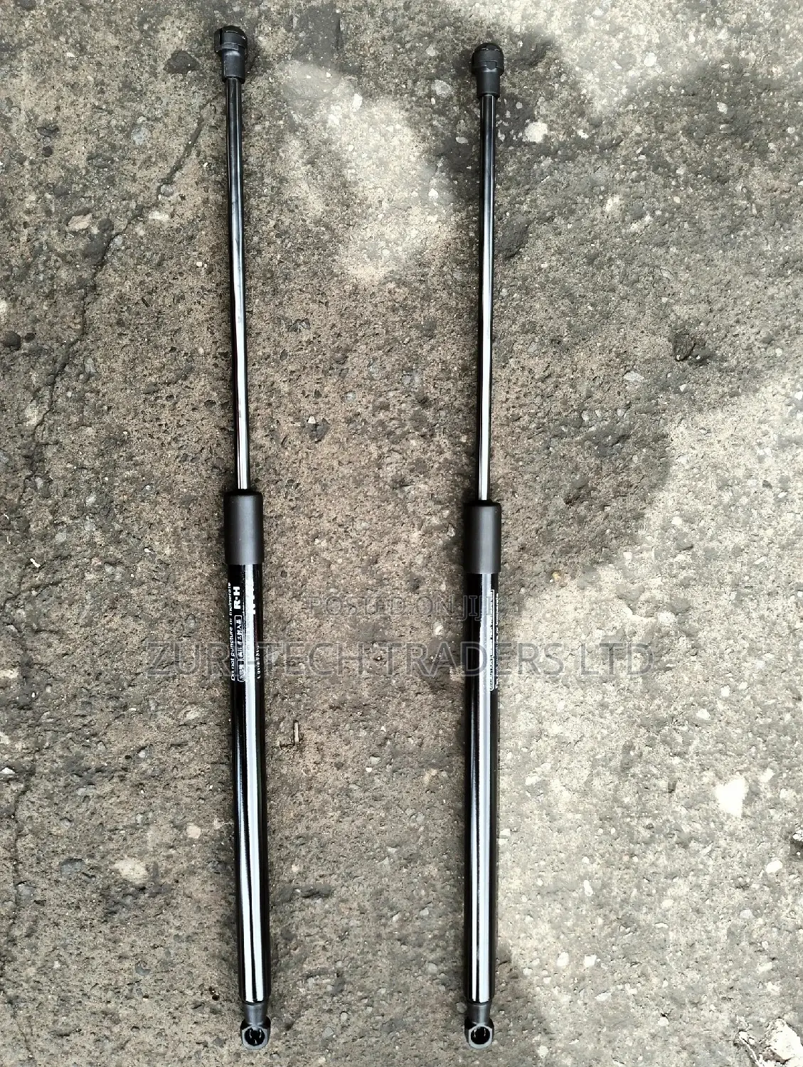 PRADO FJ 150 Bonnet Shocks