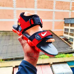 Off White Opens