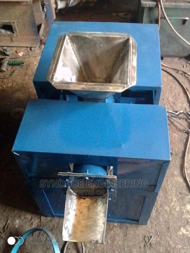 Peanut Butter Processing Machine (Groundnut Grinder) - thumbnail 2