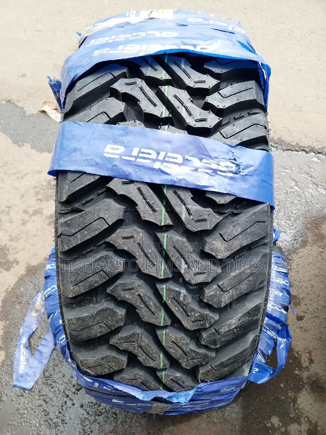 Accelera M/T 33*12.5R15