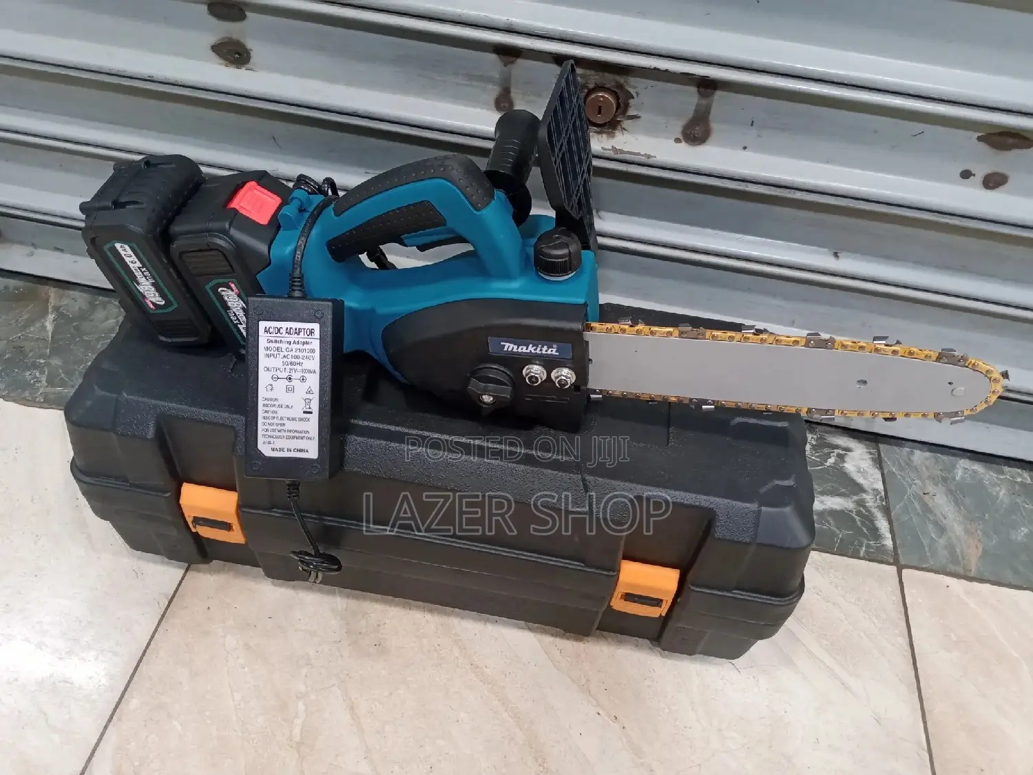 Makita Cordless Chainsaw