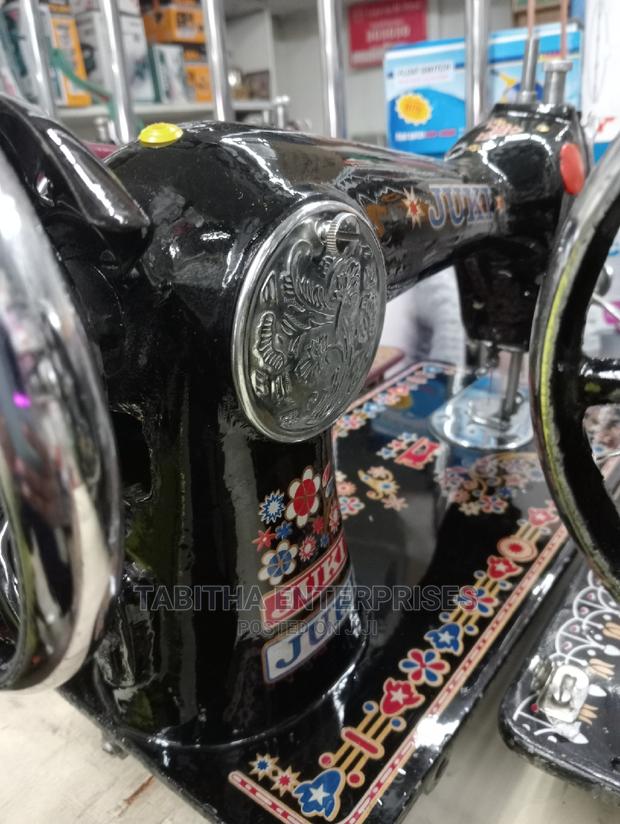 Junki Sewing Machine - main view