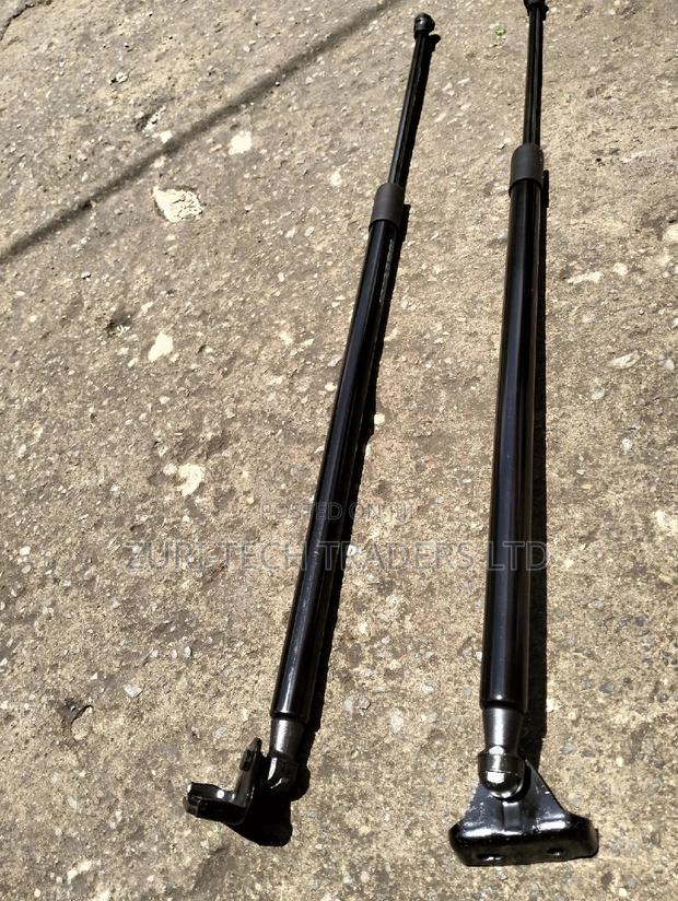 Ractis Boot Shocks - thumbnail 3