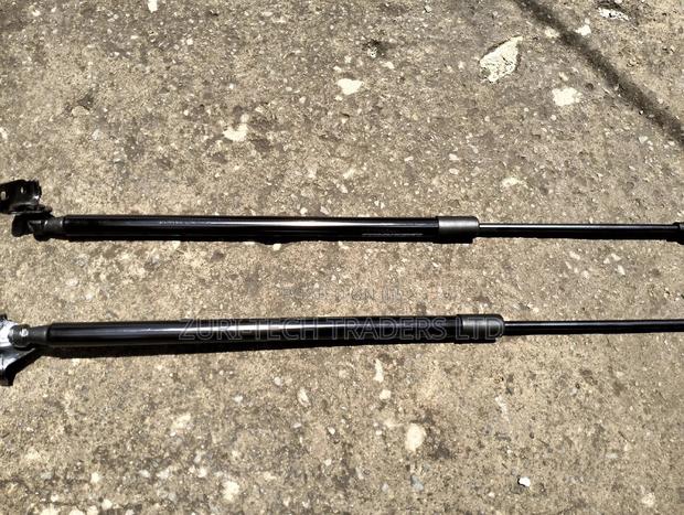 Ractis Boot Shocks - thumbnail 4