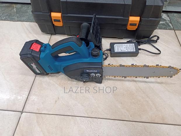 Makita Chainsaw - main view