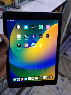 Apple iPad Pro GB Silver - main view