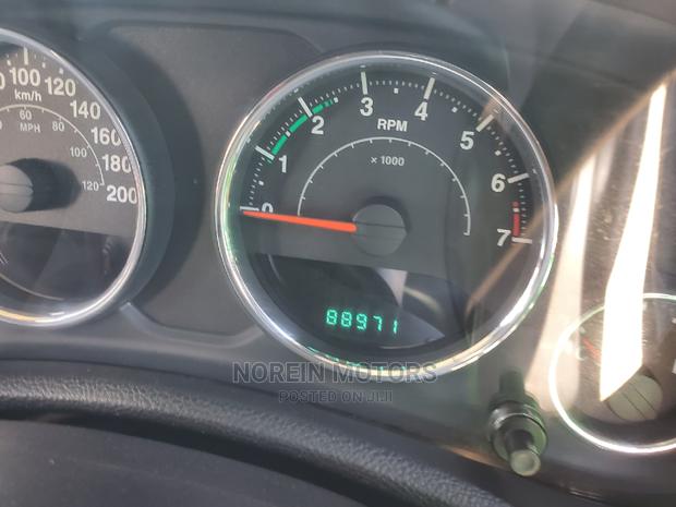 Jeep Wrangler 2016 Gray - thumbnail 3