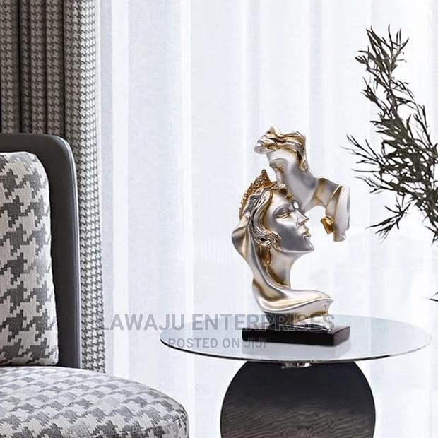 Creative Decorative Art Statue
