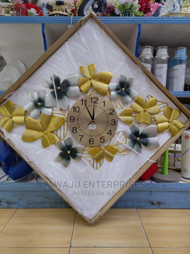 Wrought Iron Flower Metallic Silent Wall Clock - thumbnail 4