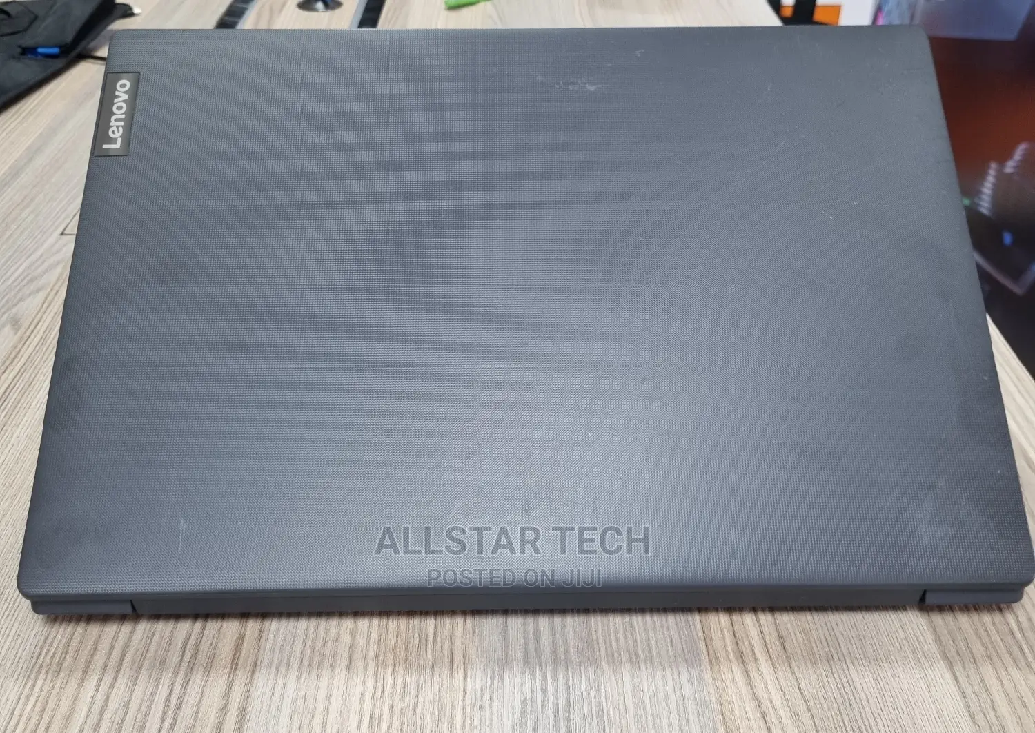 Laptop Lenovo 4GB Intel Celeron HDD 1T