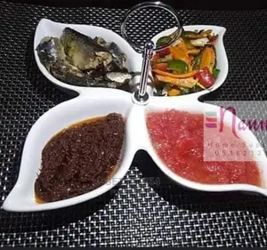 *Segmented Snack Plate. Material Ceramic.