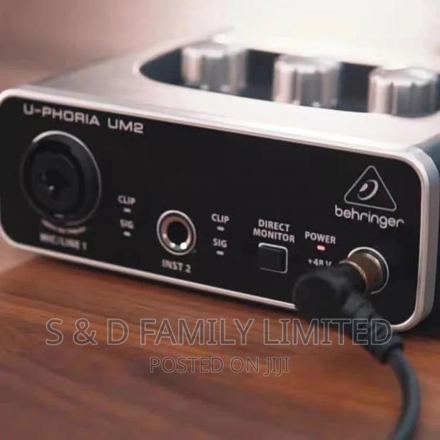 Behringer UM2 Soundcard - main view