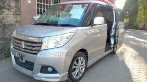 Mitsubishi Delica 2016 Silver