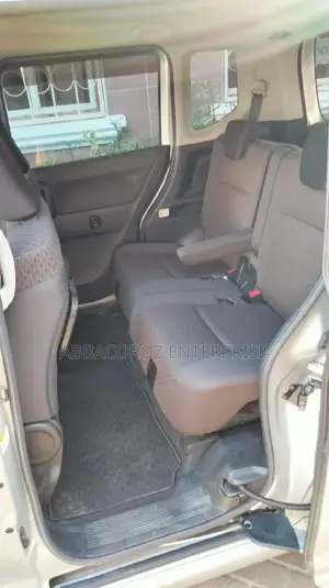 Mitsubishi Delica 2016 Silver