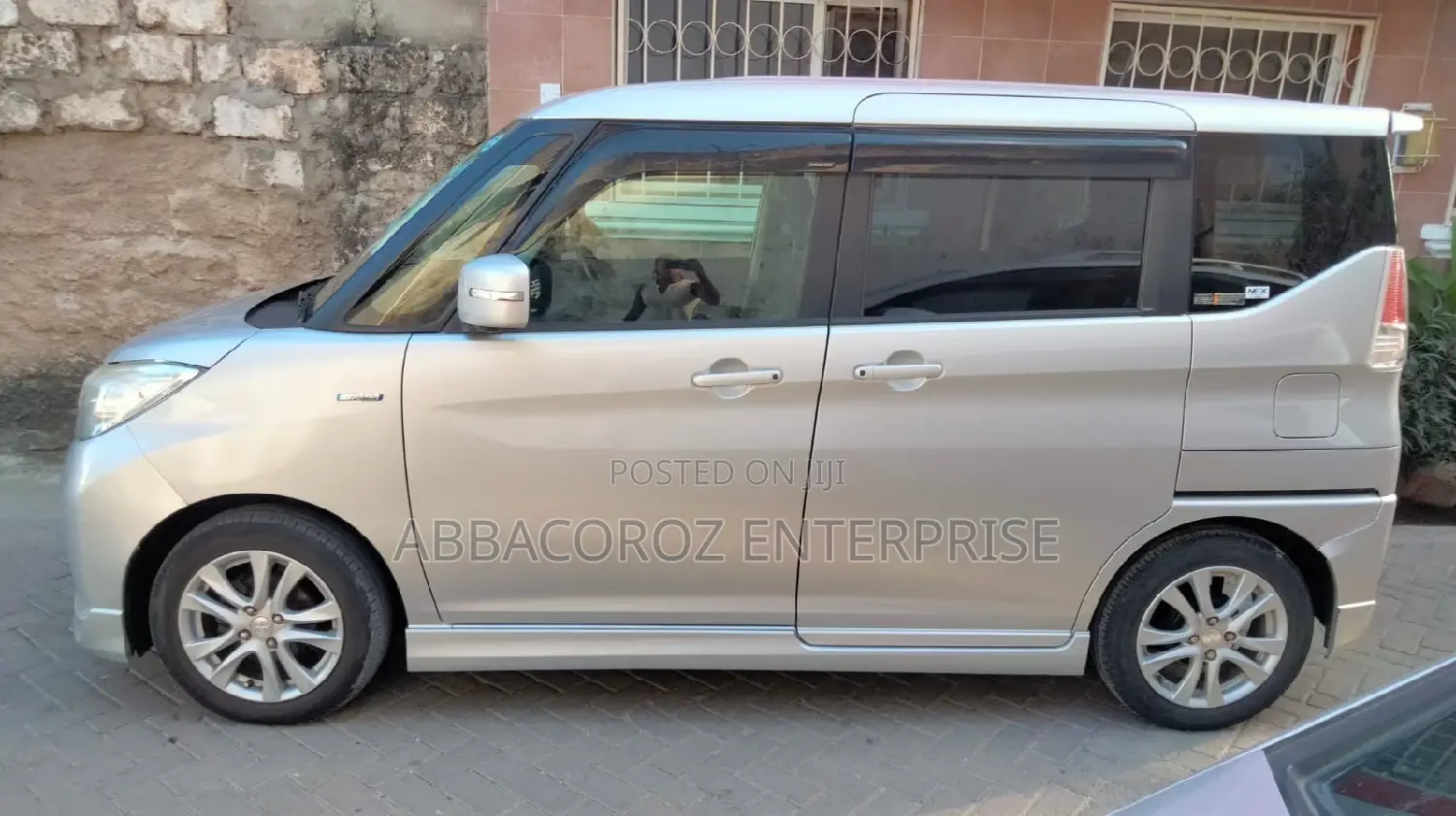 Mitsubishi Delica 2016 Silver